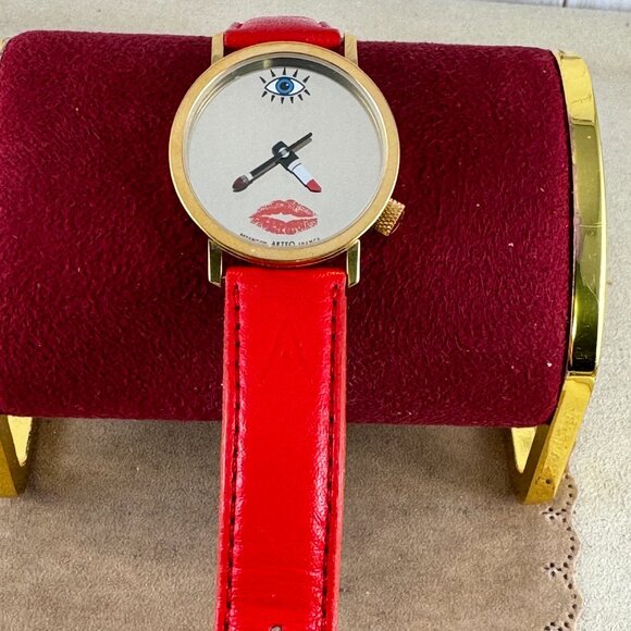 Vintage Akteo designed Makeup Artist Gold Tone Watch in pristine condition - Picture 2 of 8
